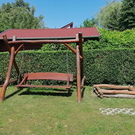 7 Férőhelyes Ház Balatonfenyvesen A Tótól 15 M-re Saját Stéggel és Csónakkal Сasa de vacaciones